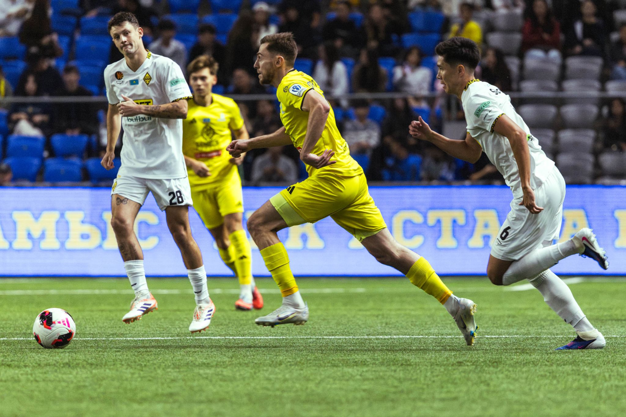 Фотография из серии: ФК Астана - ФК Кайрат 1-0 — кадр №16