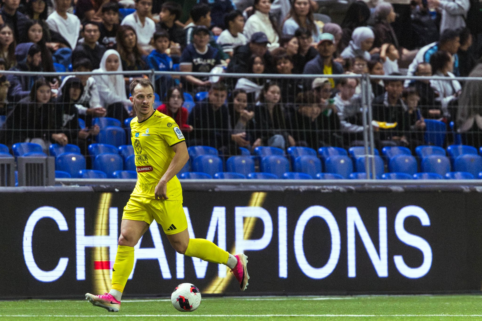 Фотография из серии: ФК Астана - ФК Кайрат 1-0 — кадр №49