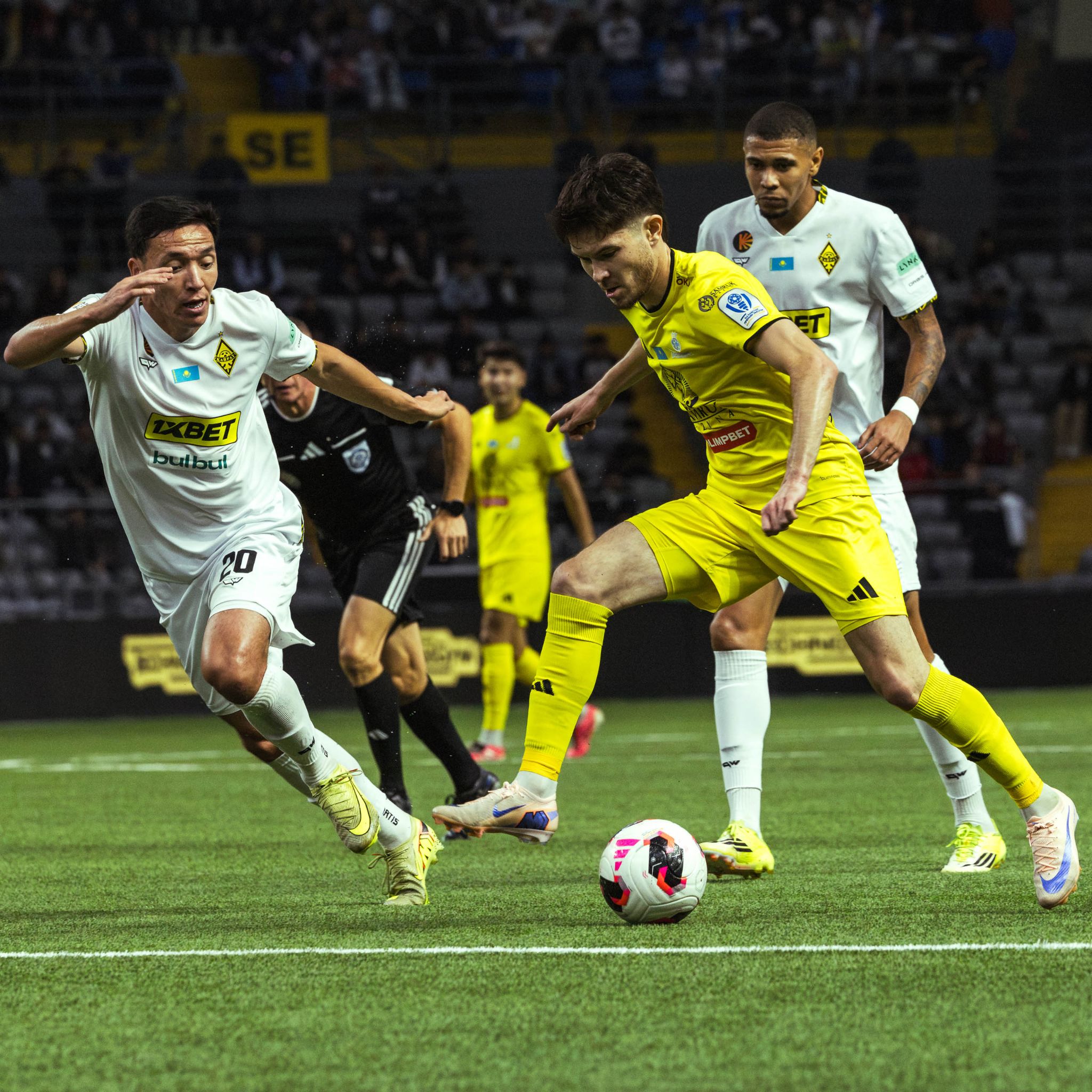 Фотография из серии: ФК Астана - ФК Кайрат 1-0 — кадр №51